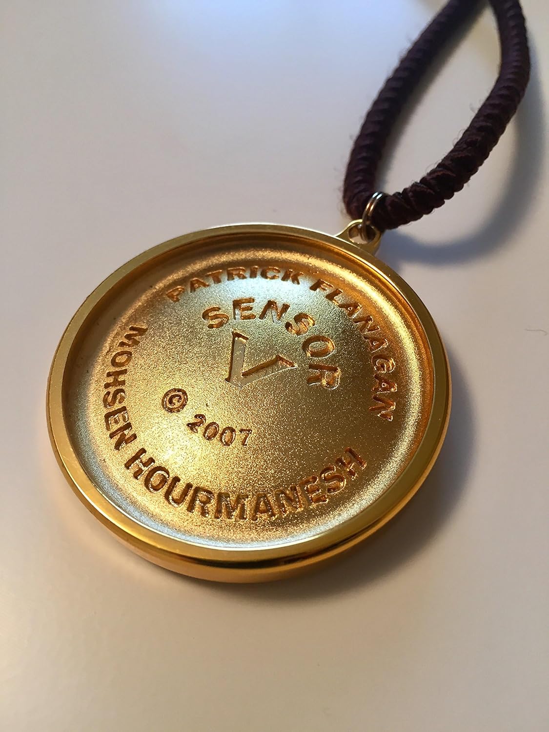 Sensor V Medallion